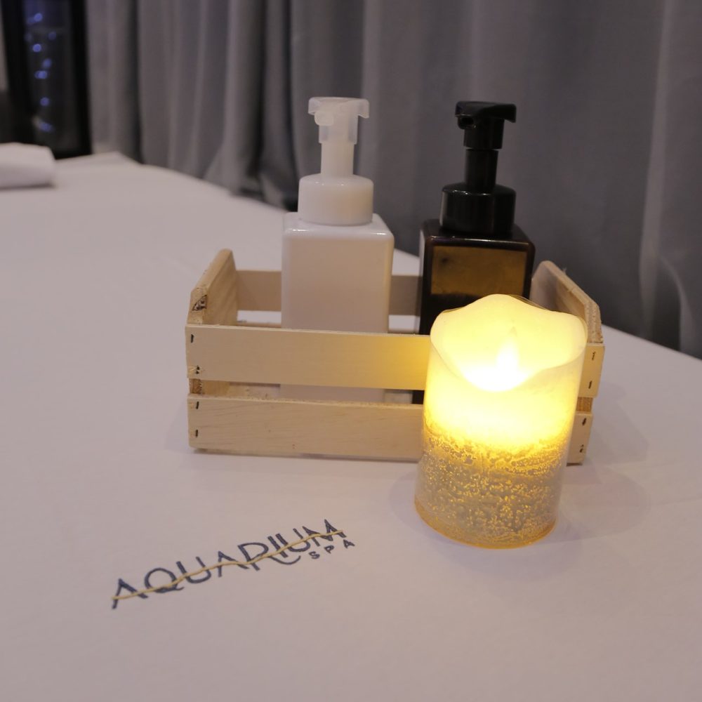 detalhe-decoracao-em-tatame-suite-velas-hidratantes-oleo-massagem-nuru-e-tailandesa-aquarium-spa-copacabana-rio-de-janeiro