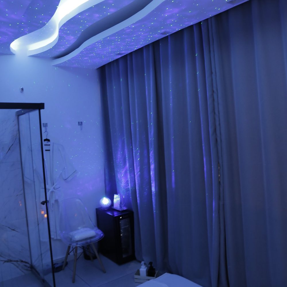 suite-tematica-iluminacao-sensacao-de-mar-tatame-massagem-aquarium-spa